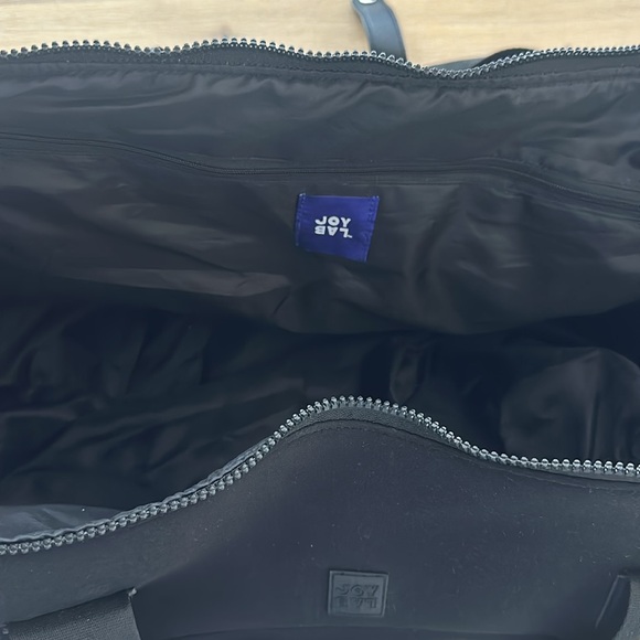 JoyLab Oversized Weekender Tote - Picture 3 of 4